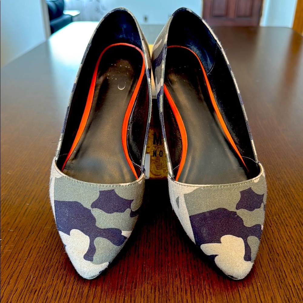 Mix No. 6 Green and Black Heels Classic Pointed-Toe